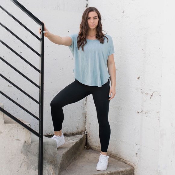 💰SAVVI SM-MD Light Blue Oversized Relaxed Boxy Curved Hi Low Hem TIDES Top - Picture 4 of 13